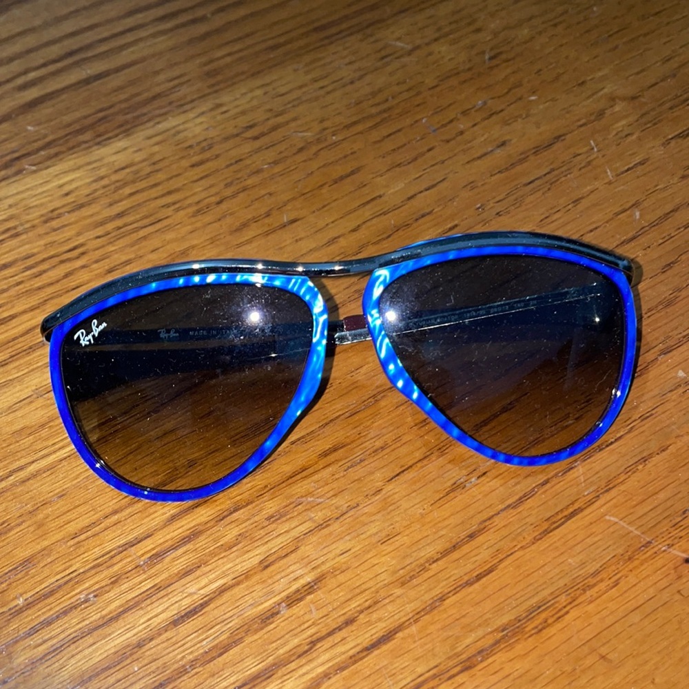 Blue Ray ban aviator sunglasses